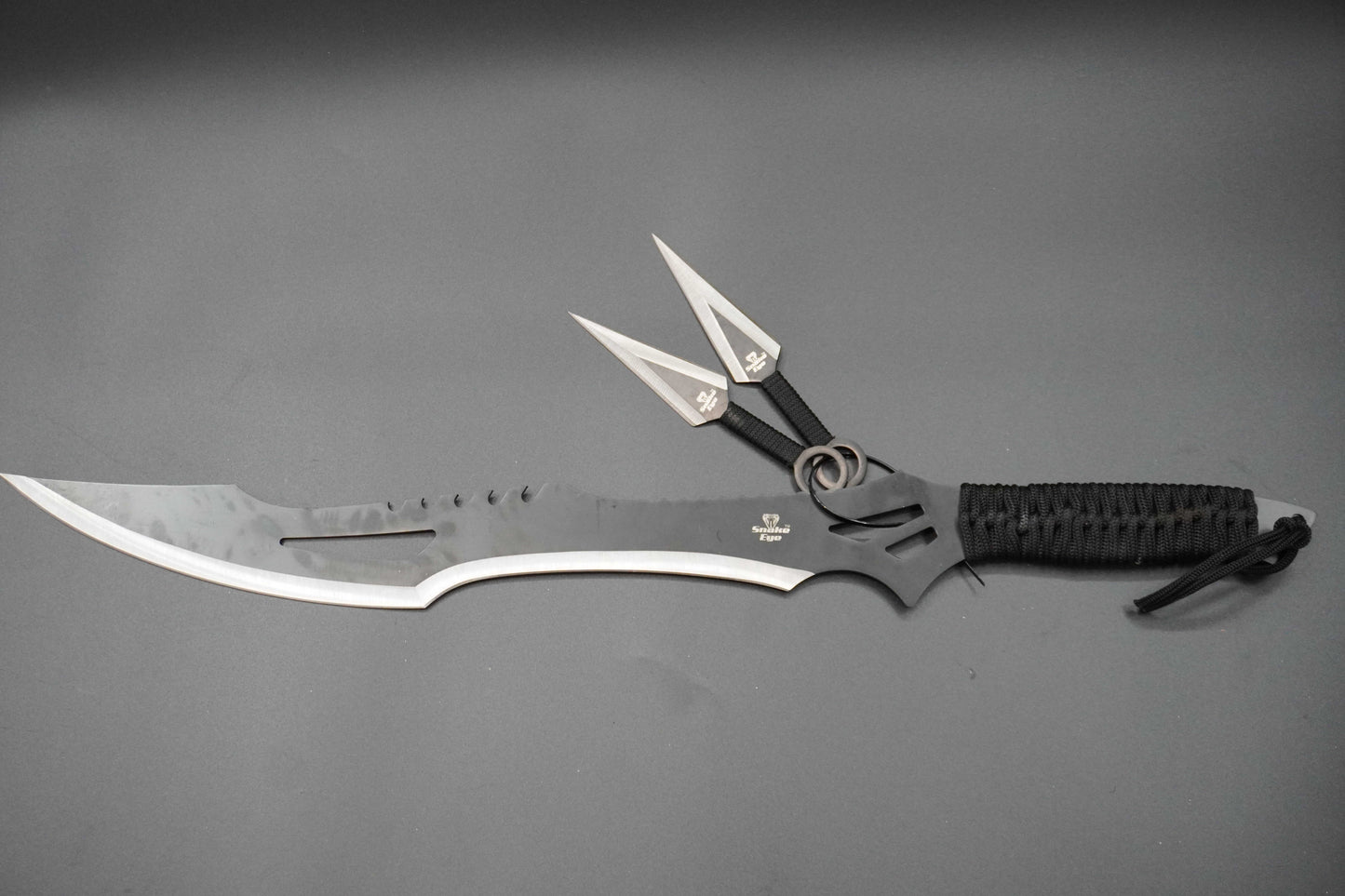 LONG KNIFE w/ 3 THROWING KNIFES