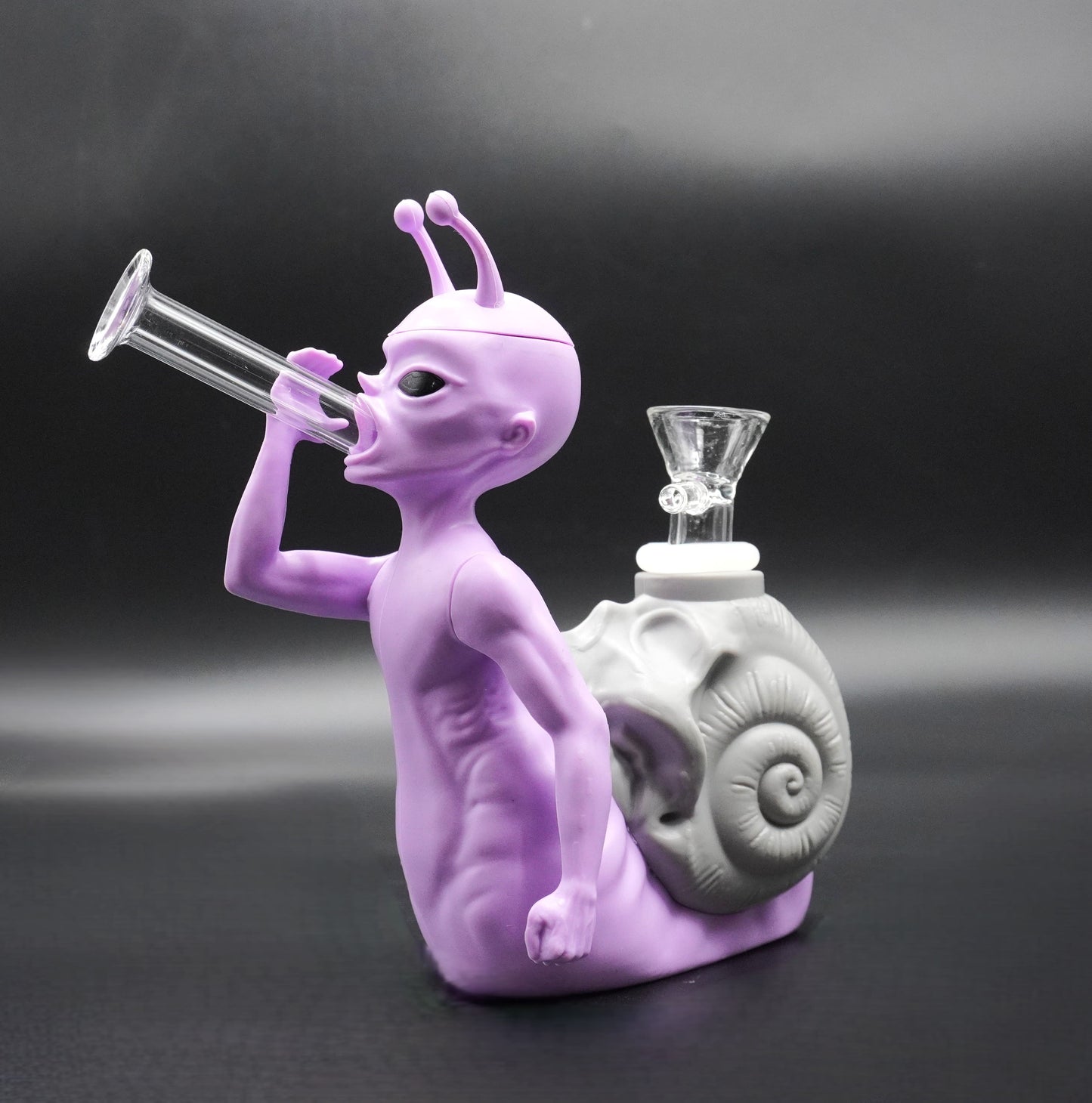 Cosmic Cruisers Alien Snail Bong
