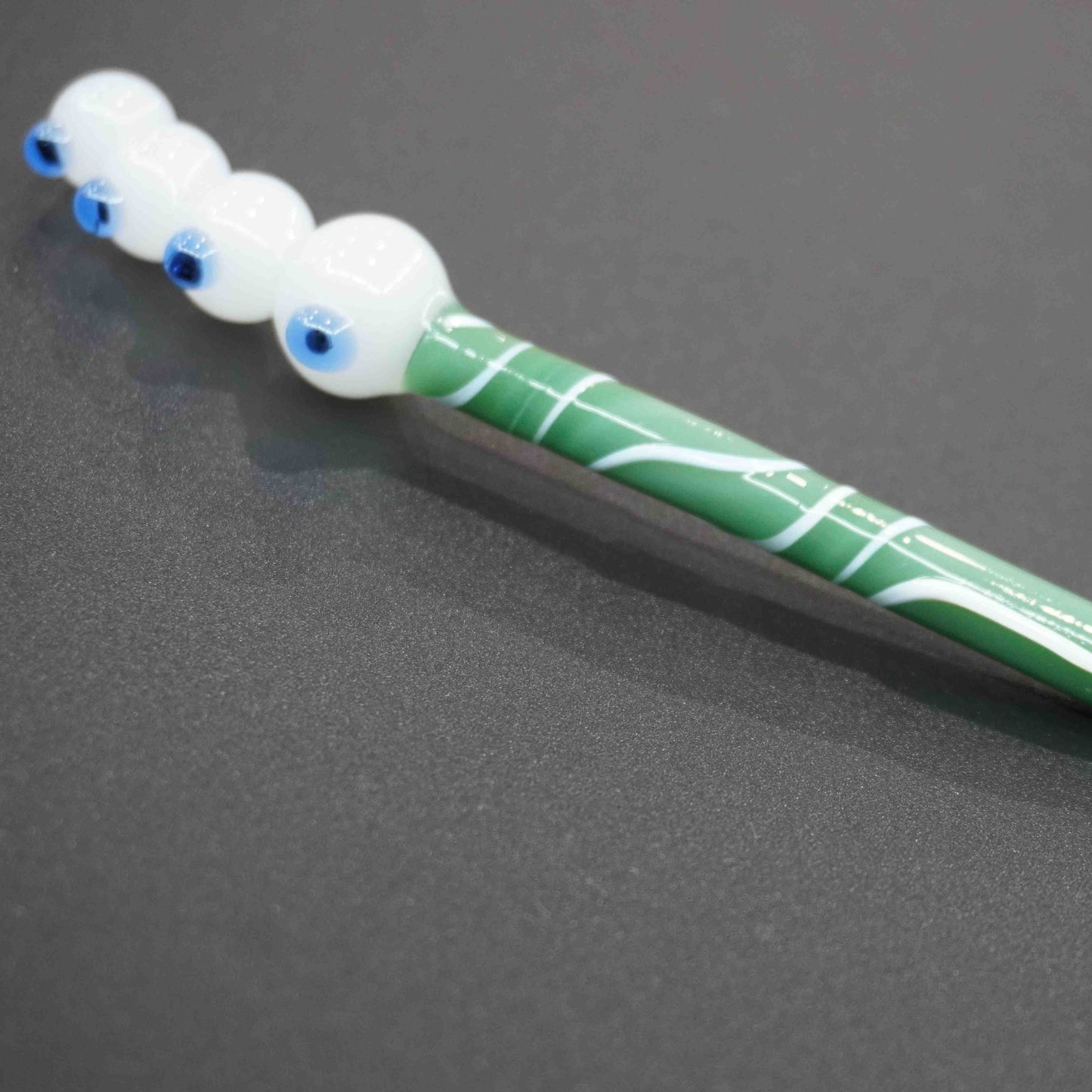 GLASS EYES DAB STICK