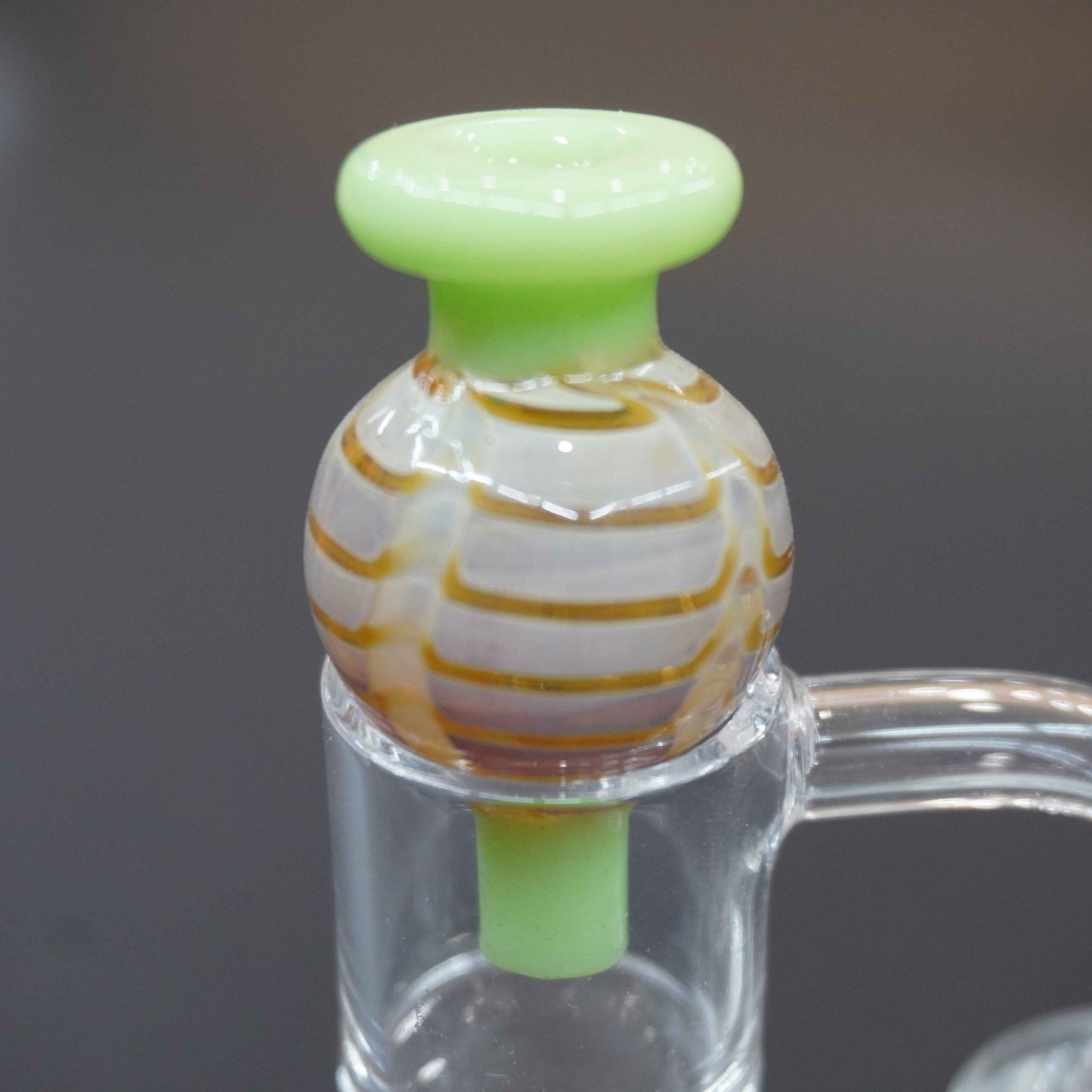 Raked bubble carb cap