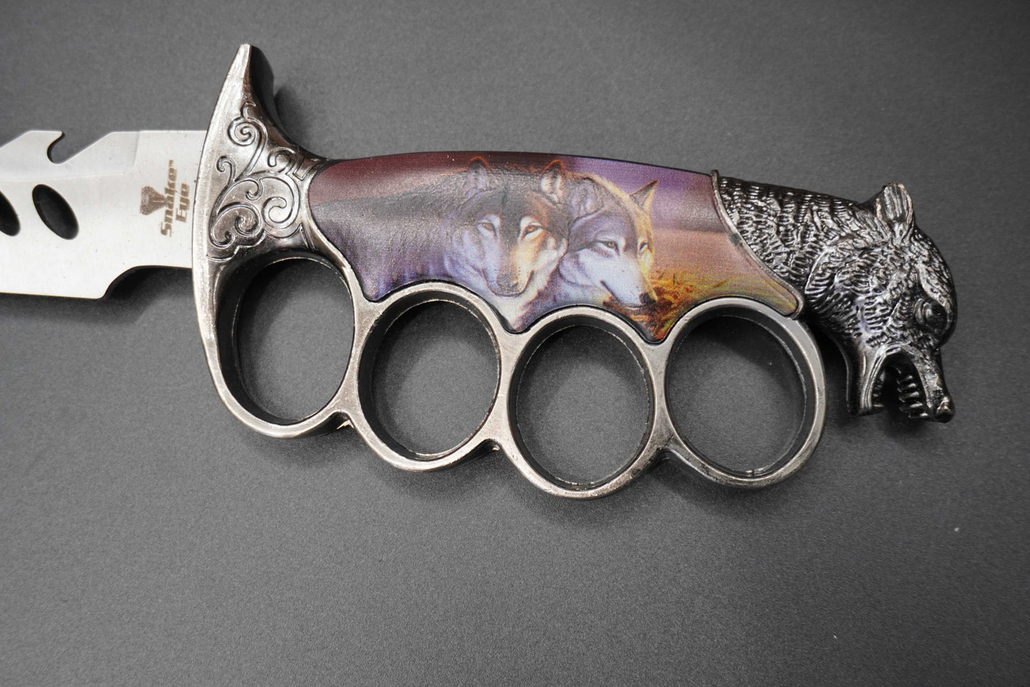 Knuckle Wolf Knife