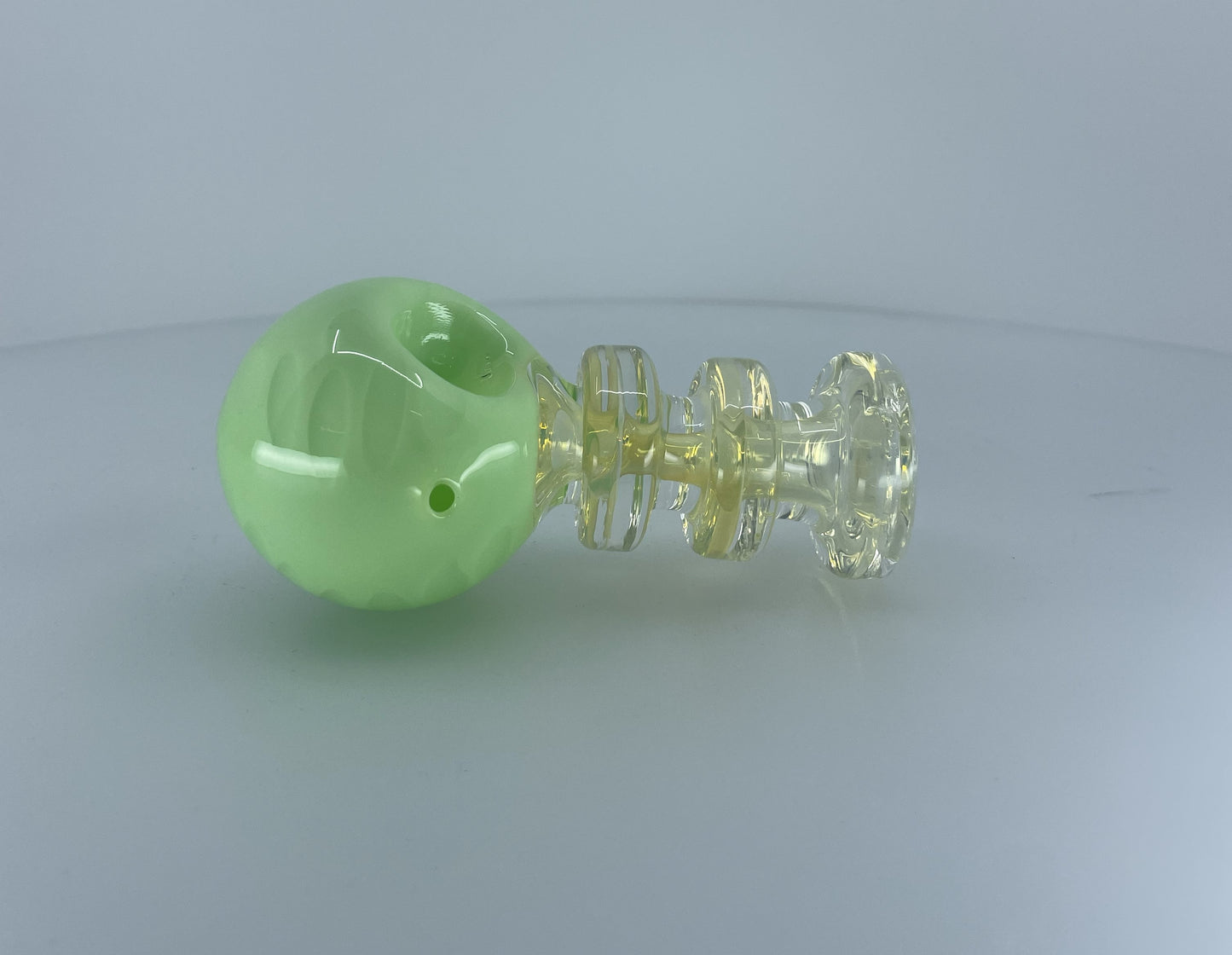 Circle Grip Glass Pipe