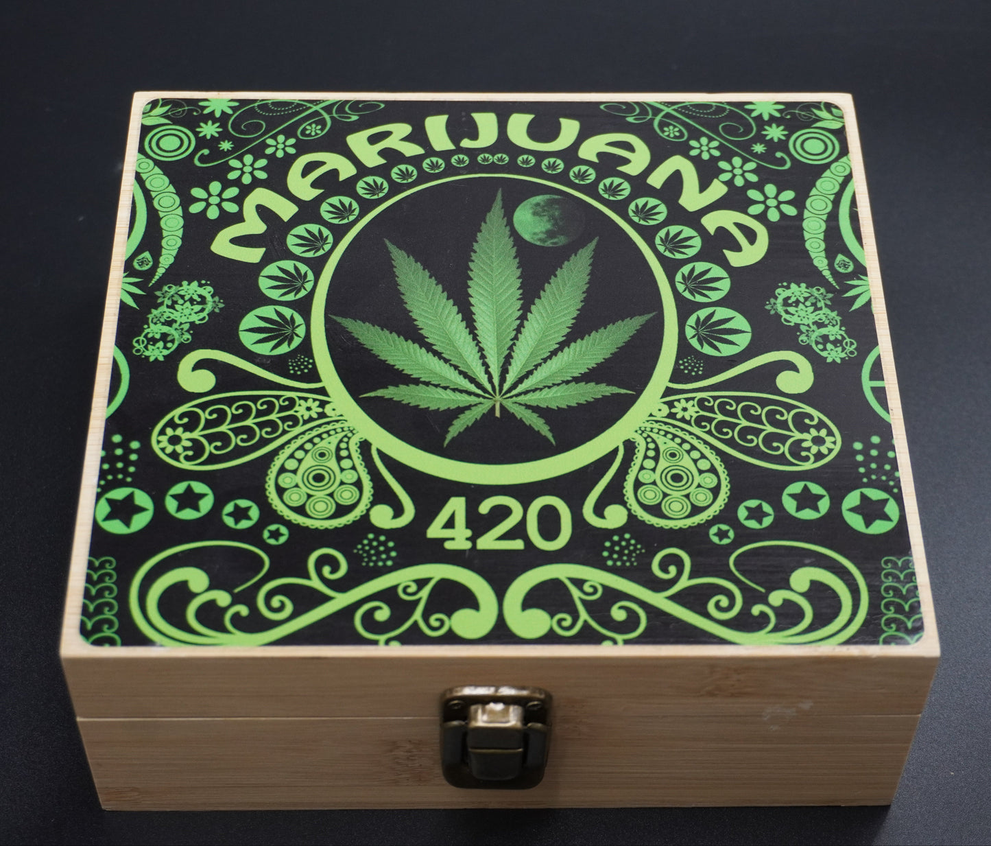 Marijuana Leaf Large Accessories Box