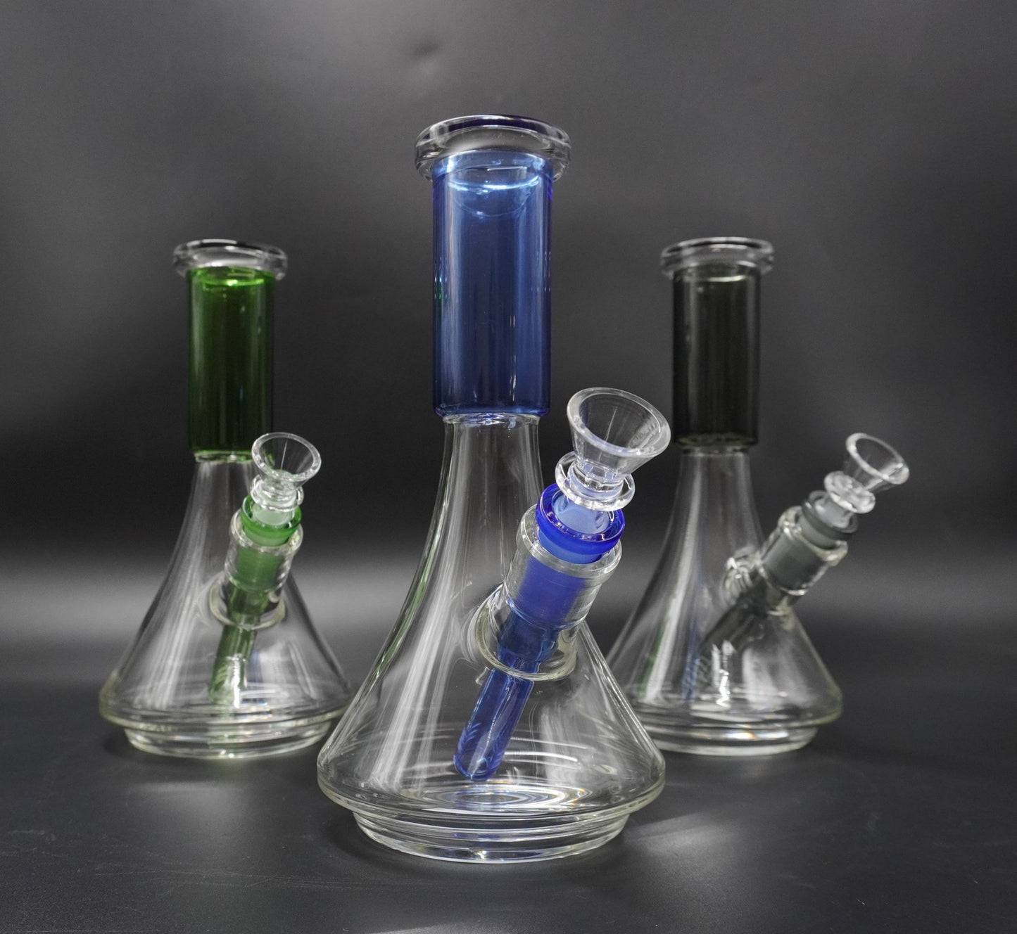 The 9" Essential Beaker | Classic Glass Water Pipe