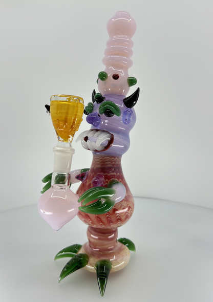 Dragon Claw Bong