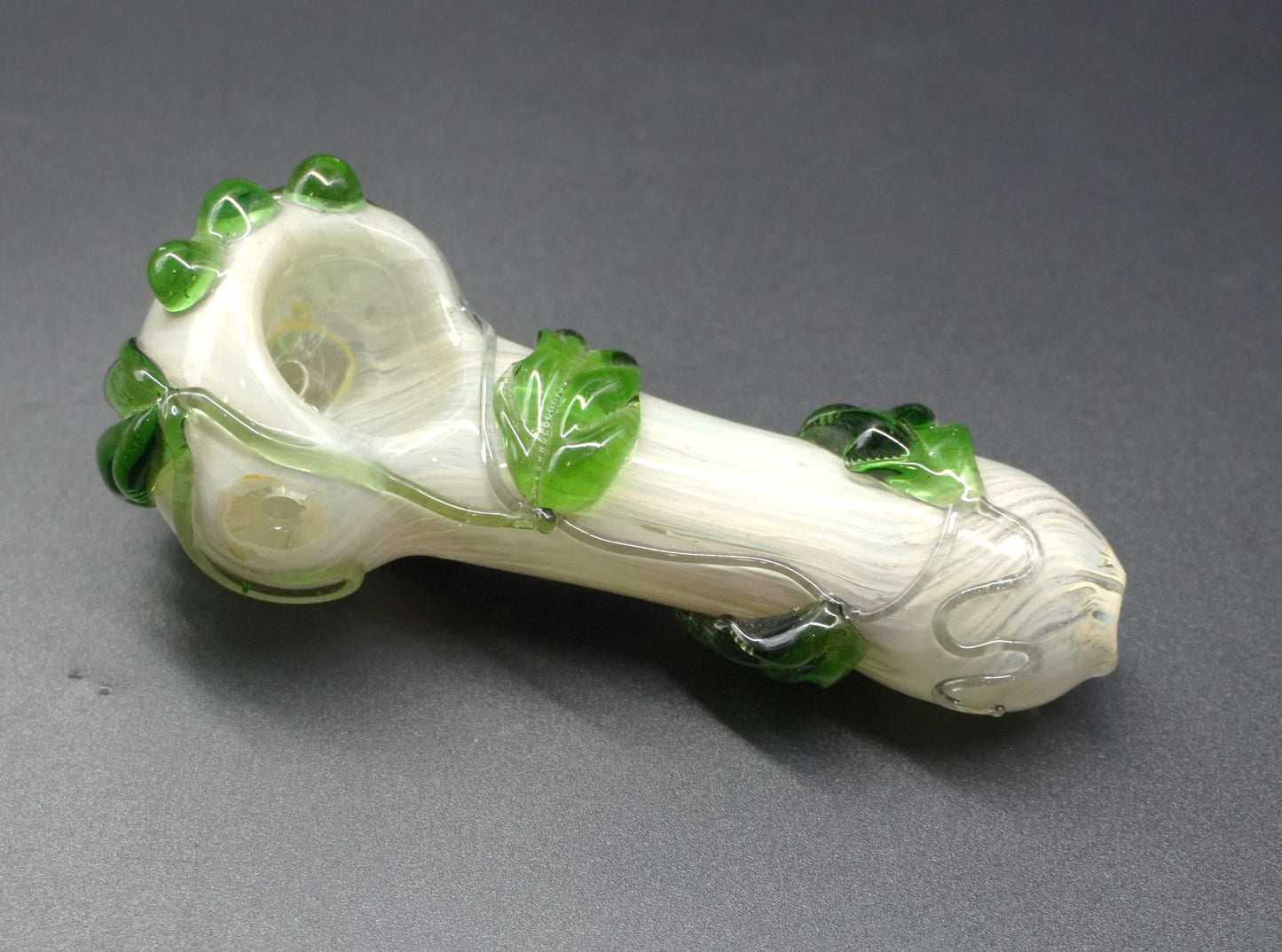 Handcrafted Leaf Glass Hand Pipe